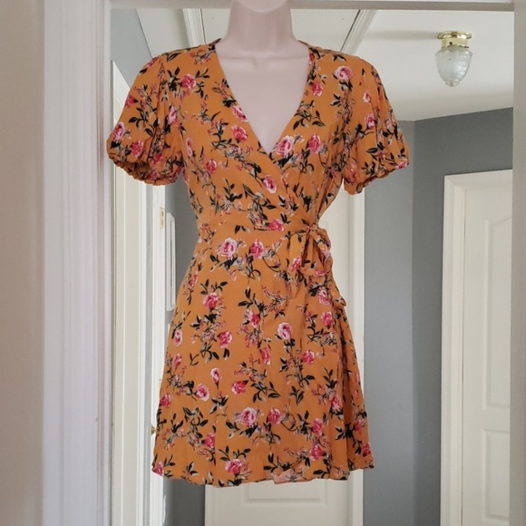 Forever 21 Dresses & Skirts - 🎈Mustard floral mini